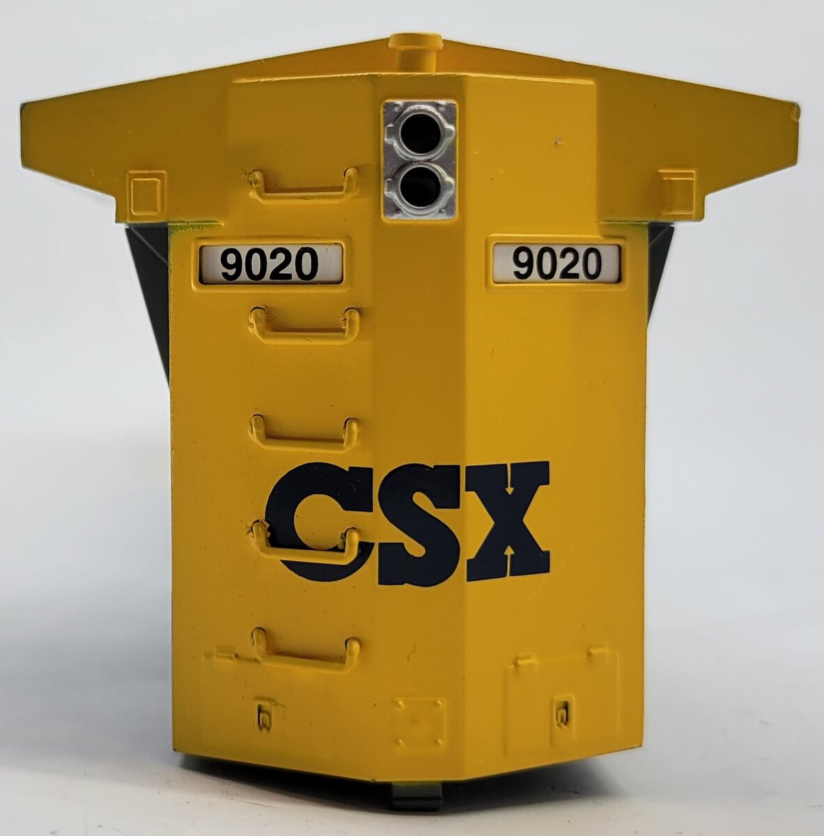 Lionel 18284-7 CSX Dash 9-44CW Diesel Body Shell #9020