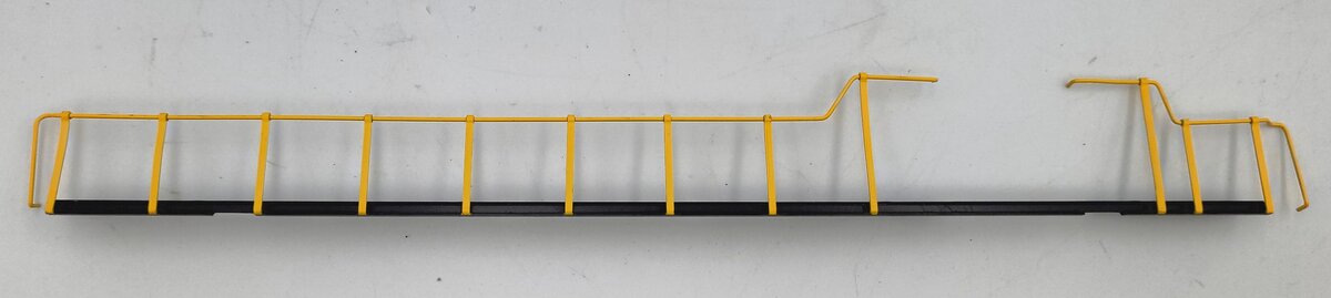 Lionel 28506-4 Monon Alco C-420 Diesel Locomotive Right Side Handrail