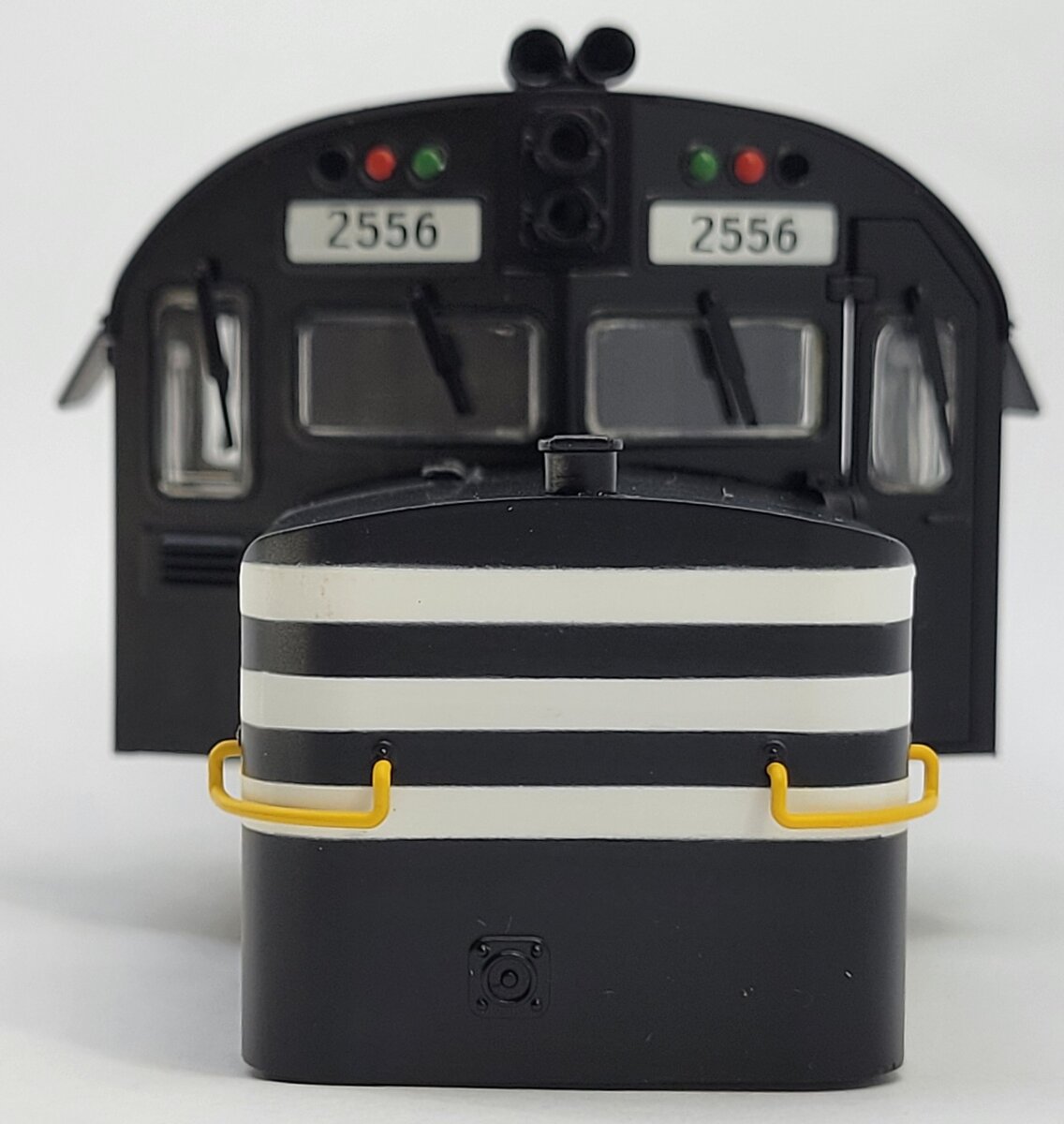 Lionel 28507-1 #2556 New Haven Alco C-420 Shell