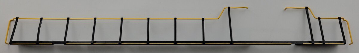 Lionel 18590-5 Nickel Plate Road C-420 Diesel Loco Right Side Handrail #578