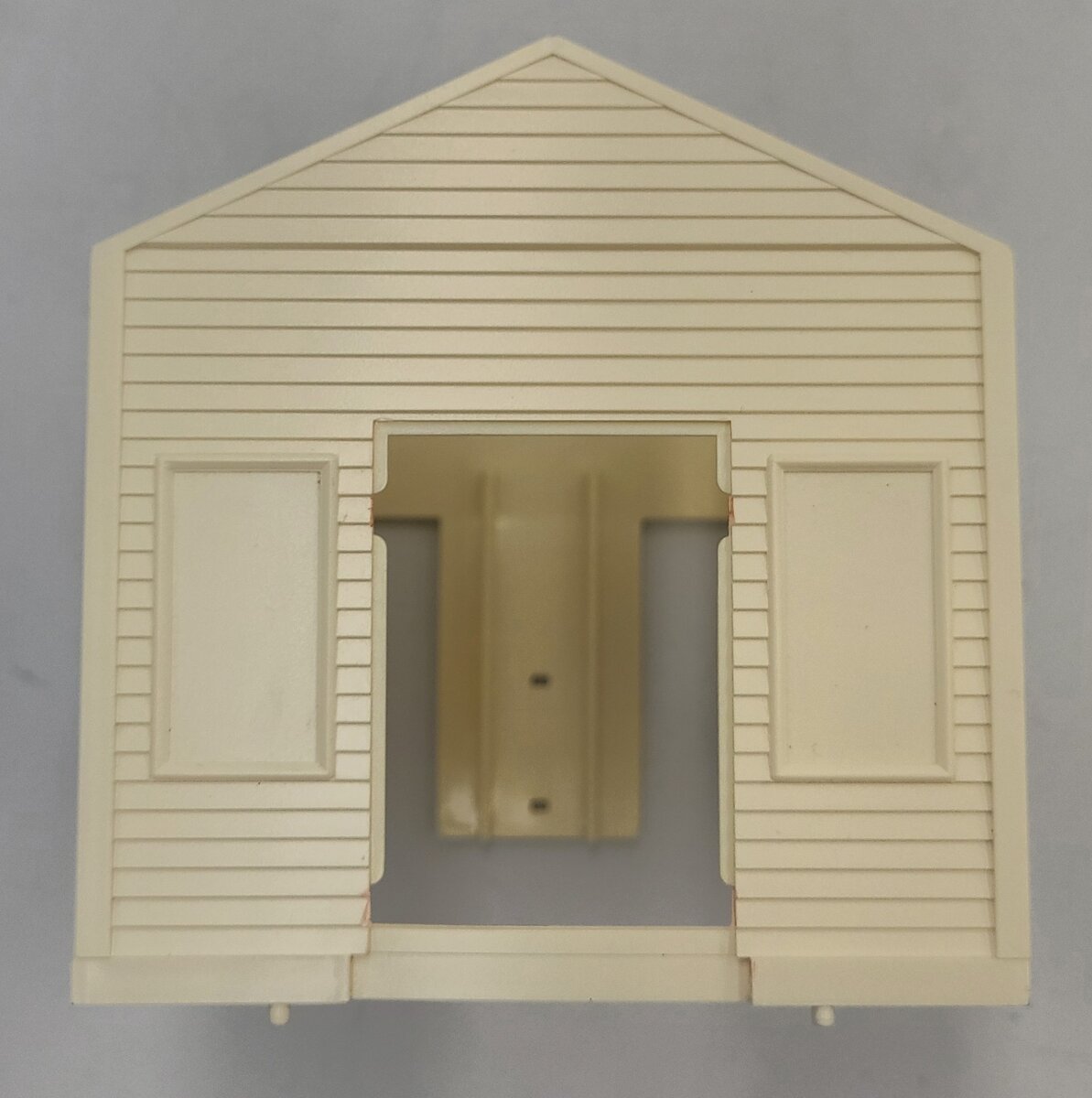 Lionel 14236-4 Off-White Lionelville Operating Freight Station Structure