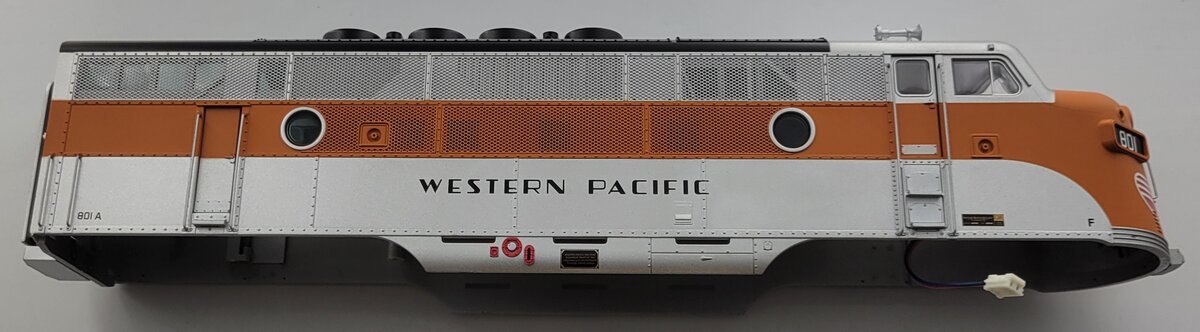 Lionel 14569-7 Western Pacific F-3 A Diesel Locomotive Shell #801-A