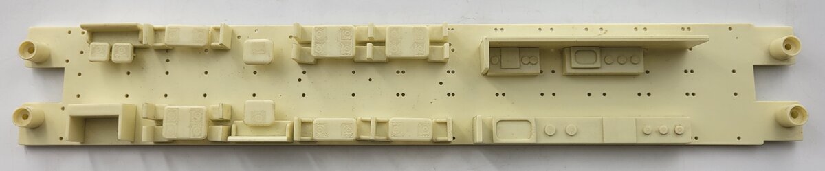 Lionel 21205-13 K-Line Cream Colored Streamliner Diner Interior