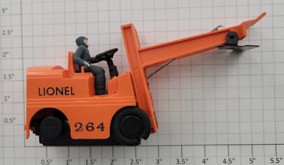 Lionel 264-50 O Gauge Forklift with Driver