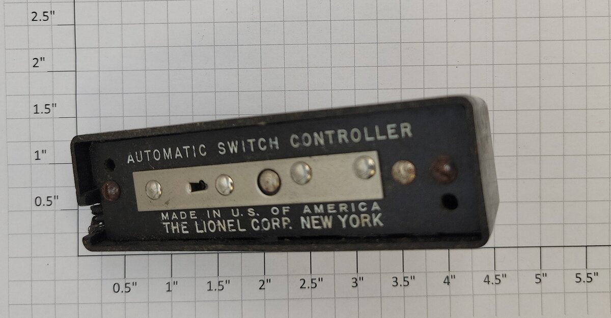 Lionel O22C O Gauge Screw Base Switch Controller with Wires and without Bulbs