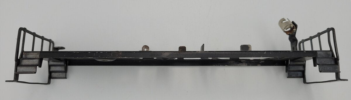 Lionel 601-9 O Gauge Diesel Switcher Frame with Steps, End Rails & Lamp Bracket