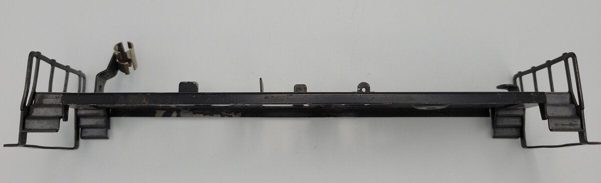 Lionel 601-9 O Gauge Diesel Switcher Frame with Steps, End Rails & Lamp Bracket