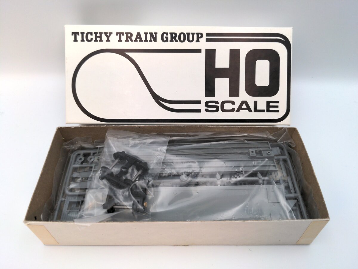 Tichy 4024 HO Scale 40' Pacific Fruit Express Wood Reefer Plastic Kit