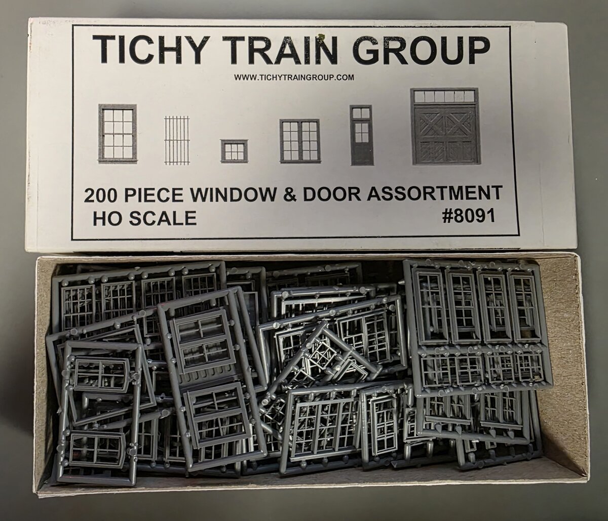 Tichy 8091 HO Window & Door Assortment (Pack of 200)