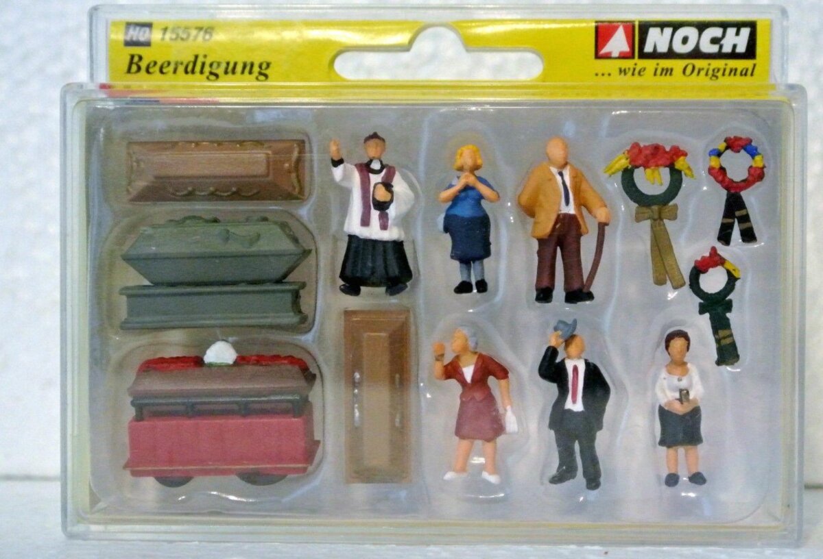 Noch 15576 HO People at the Funeral with Accessories Figures (Set of 6)