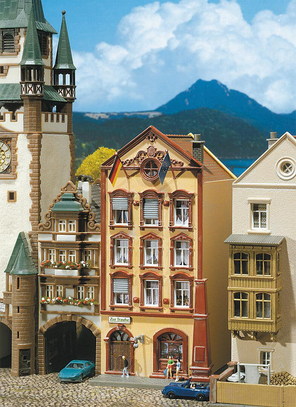 Faller 232310 N The Grape Wine Tavern Building Kit