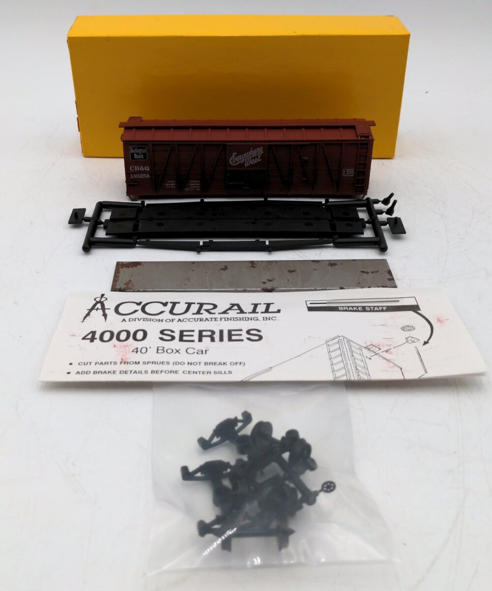 Accurail 4002 HO C B & Q 40' Wood Outside Boxcar w/Wood Door & Ends Kit