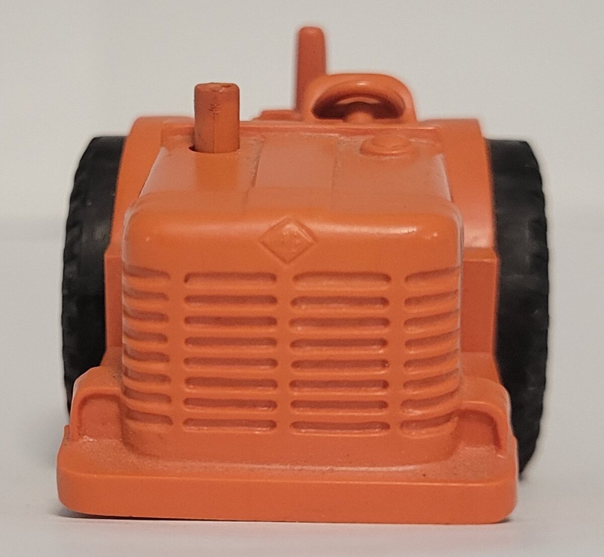 Lionel 6817-1 Orange Allis Chalmers Scraper Tractor Front