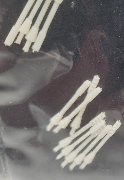 JTT Scenery Products 97303 1/16'' 1:200 Scale Light Poles Style 1 White