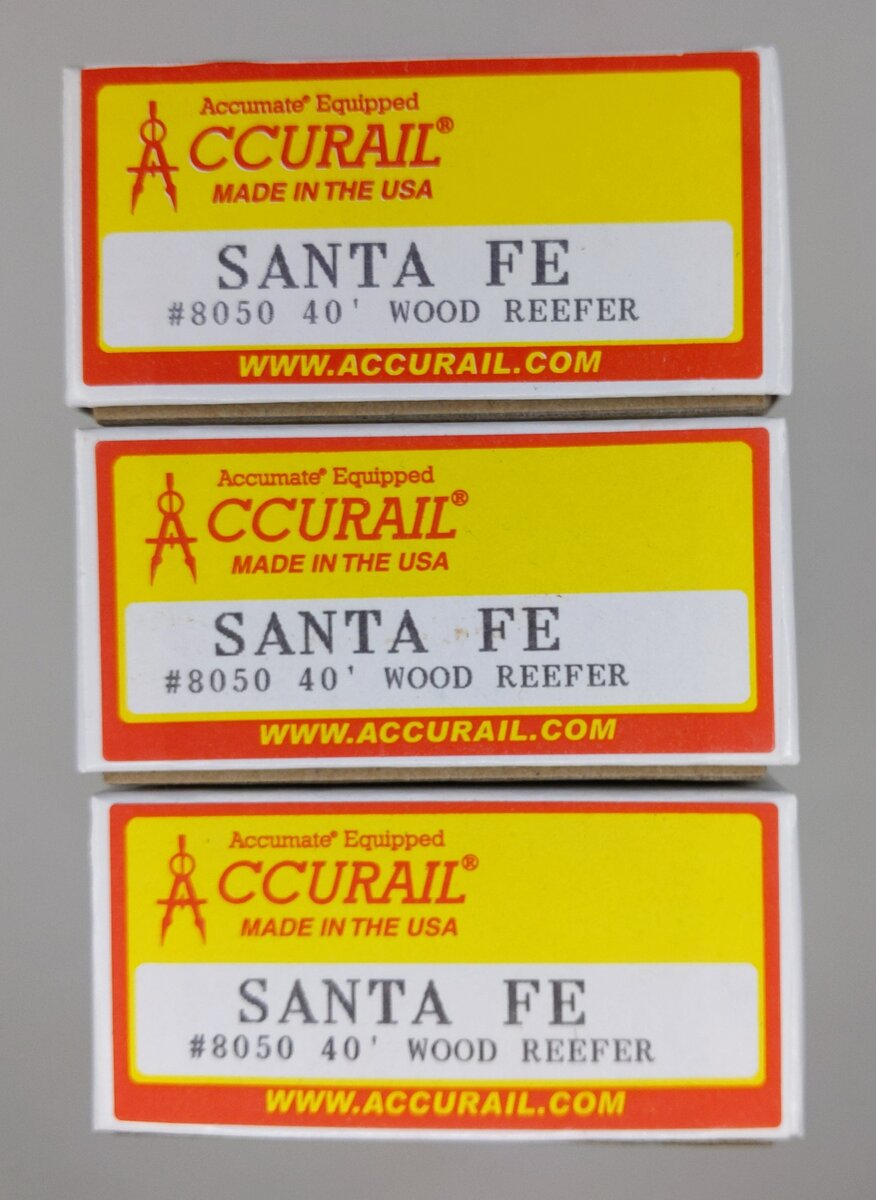 Accurail 8050 HO Scale Santa Fe 40' Wood Reefer Car Kit (Set of 3)