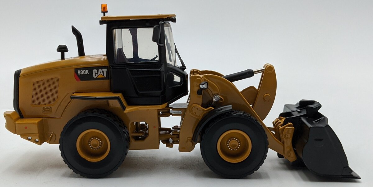 Norscot 55266 1:50 Caterpillar 930K Wheel Loader