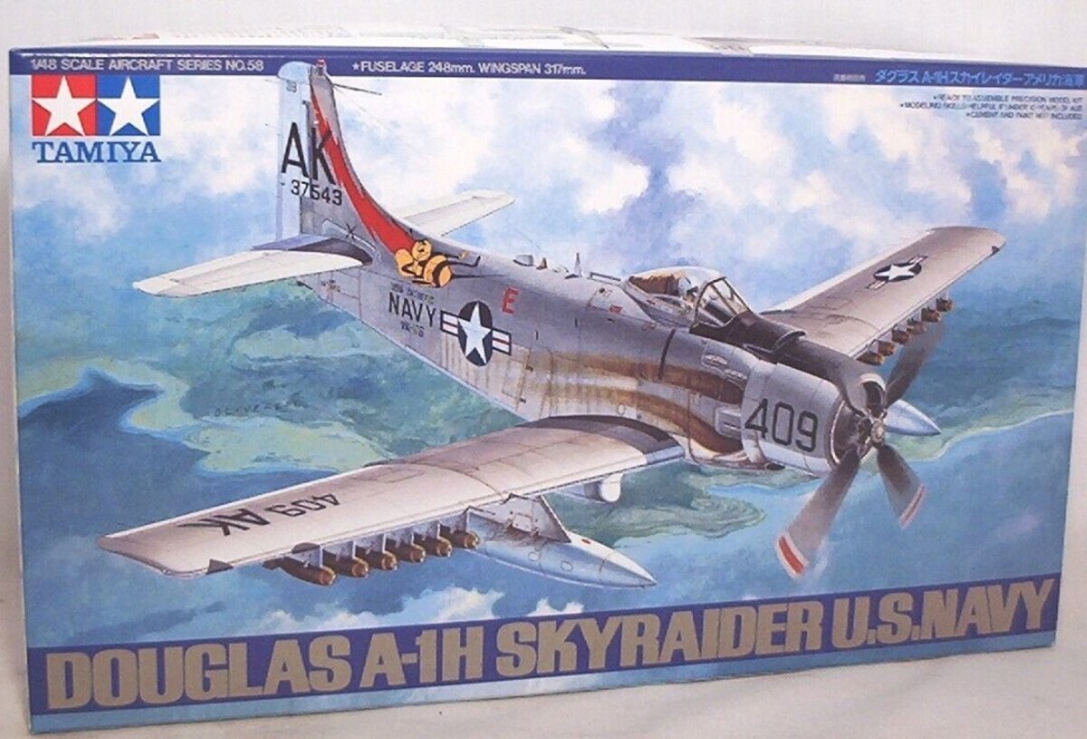 Tamiya 61058 1:48 Douglas Skyraider AD6 Military Aircraft Plane Model Kit