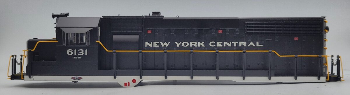 Lionel 38524-2 New York Central GP-35 Diesel Locomotive Body Shell #6131
