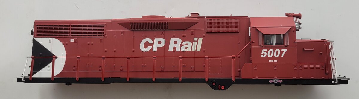 Lionel 39557-2 Canadian Pacific Rail GP-35 Diesel Locomotive Shell #5007