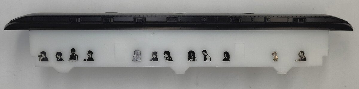 Lionel 15142-13 Black Baby Madison Roof and Window Insert with Silhouettes