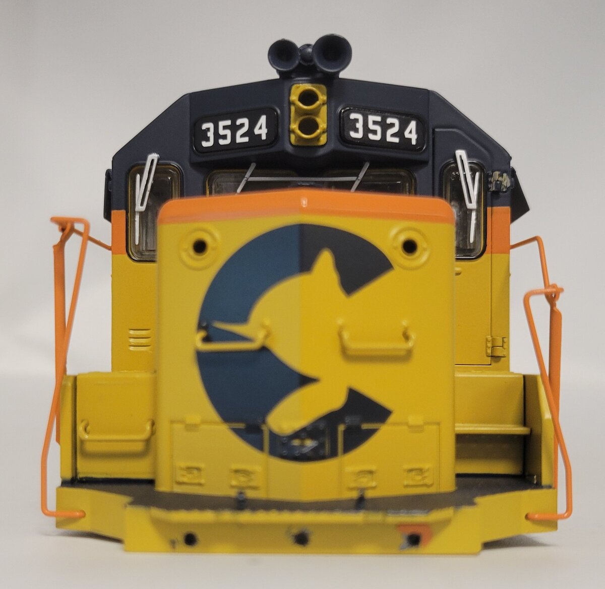 Lionel 38796-2 C&O Chessie System GP-35 Diesel Locomotive Shell #3524