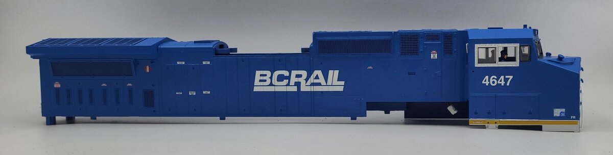 Lionel 39569-2 BC Rail Dash 9-44CW Diesel Locomotive Shell #4647