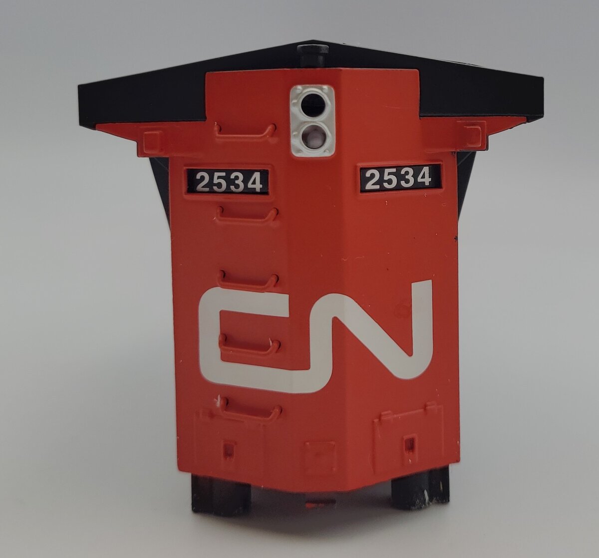 Lionel 39589-2 Canadian National Dash-9 Diesel Locomotive Shell #2534