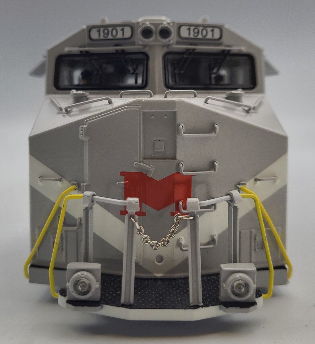 Lionel 39599-2 Monongahela NS Heritage ES44AC Diesel Locomotive Body Shell #1901