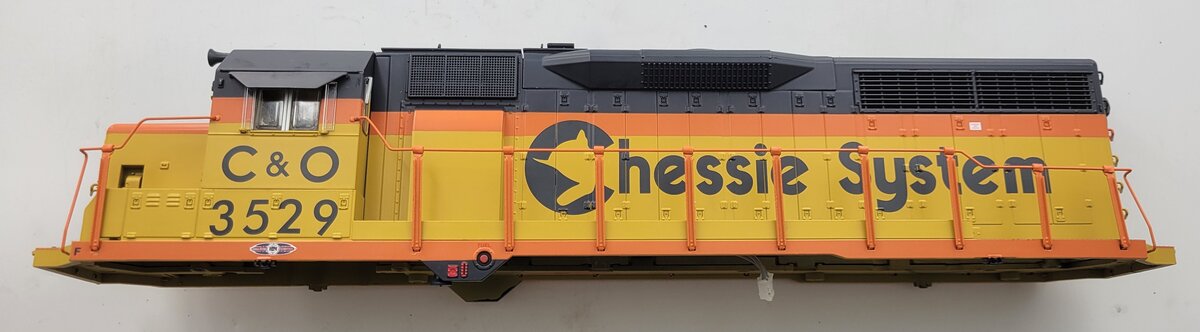 Lionel 38797-2 C&O Chessie System GP-35 Diesel Locomotive Shell #3529