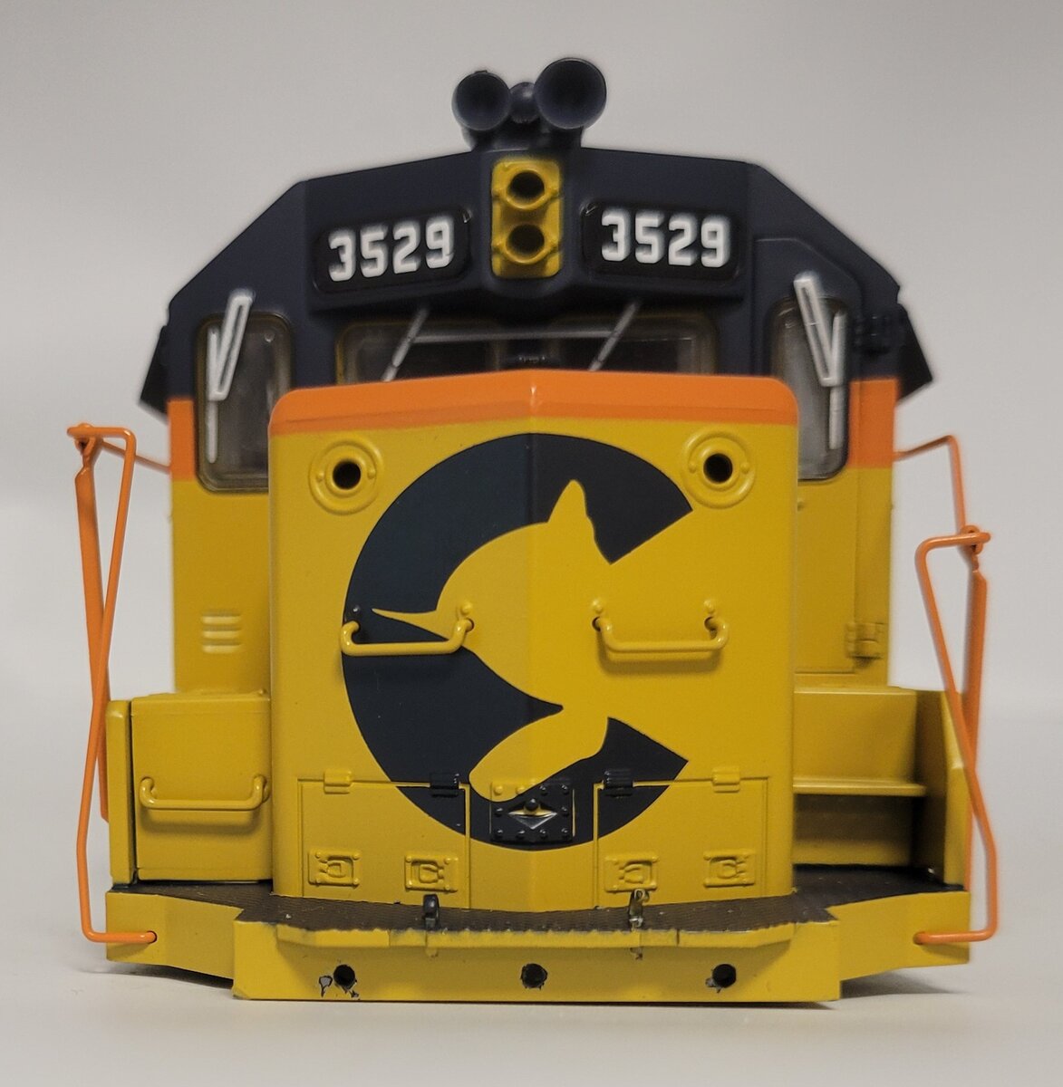 Lionel 38797-2 C&O Chessie System GP-35 Diesel Locomotive Shell #3529