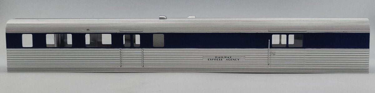 Lionel 38846-2 Lionel Lines REA Pioneer Zephyr Combine Passenger Car Shell