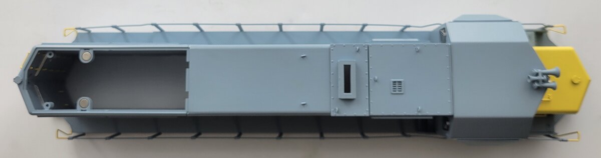 Lionel 38865-2 Louisville and Nashville GP-35 Diesel Locomotive Shell #1105