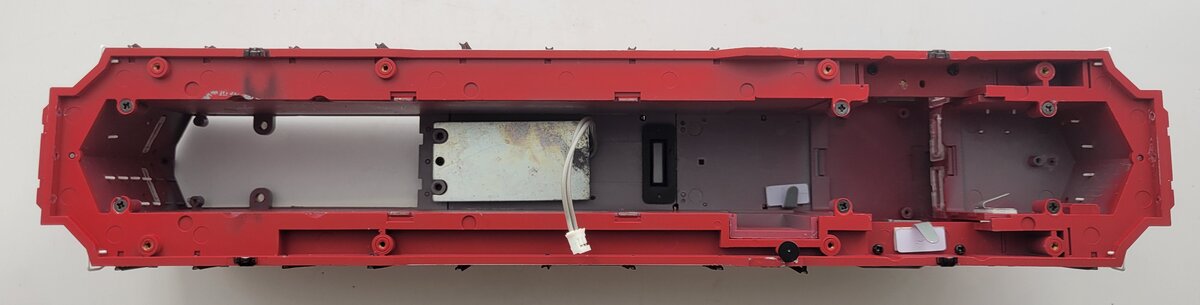 Lionel 38868-2 GP-35 Burlington CB&Q GP-35 Diesel Locomotive Shell #978
