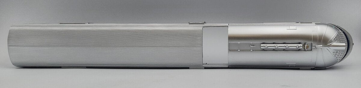Lionel 38869-2 Lionel Lines Zephyr Powered Passenger Diesel Loco Shell #1900
