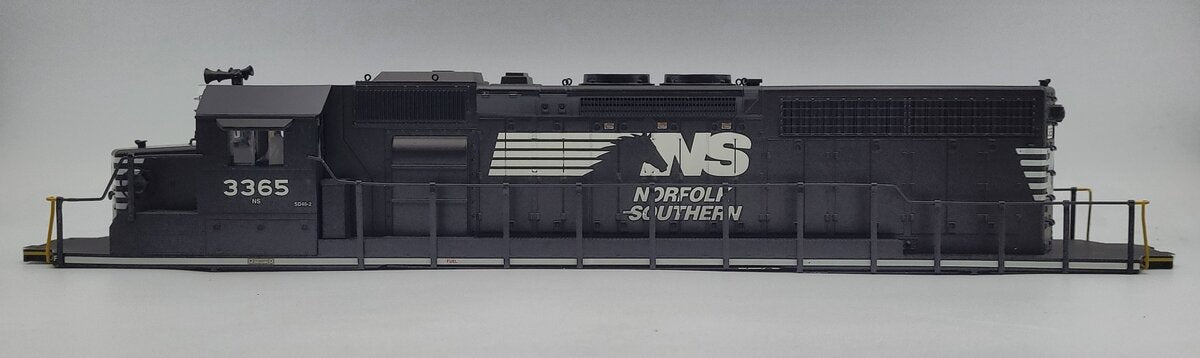 Lionel 38940-2 Norfolk Southern SD40-2 Diesel Locomotive Shell #3365