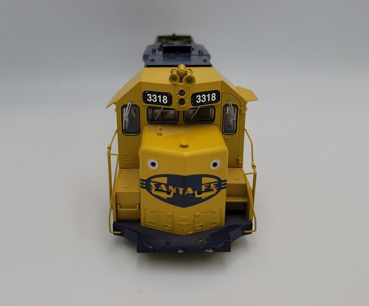 Lionel 38976-2 Atchison Topeka & Santa Fe Legacy GP35 Diesel Loco Shell #3318