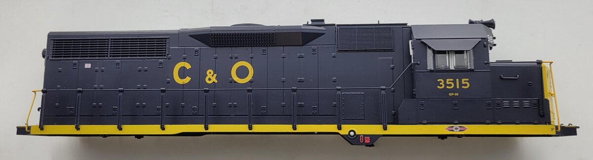 Lionel 38984-2 Chesapeake and Ohio GP-35 Diesel Locomotive Shell #3515