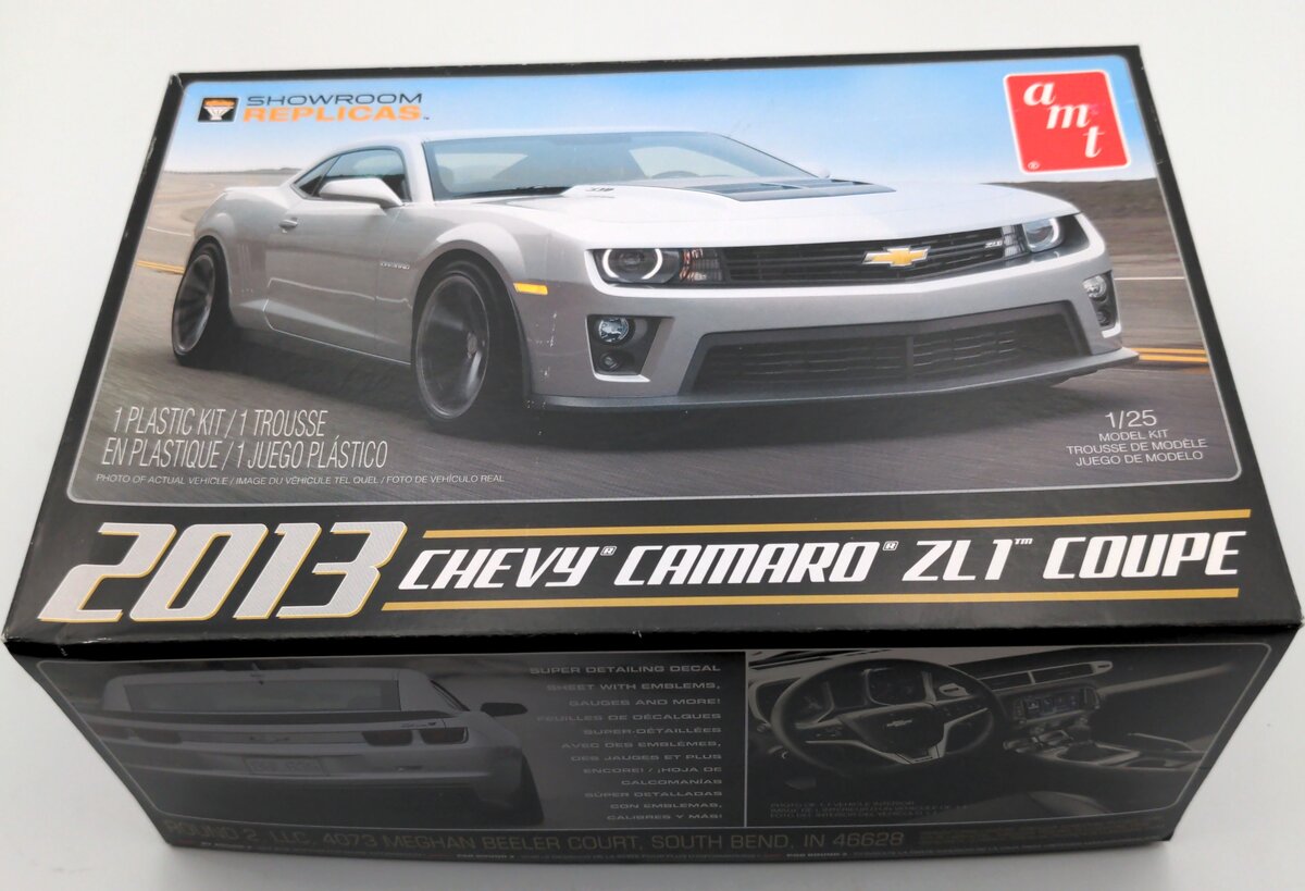 AMT 841 1:25 2013 Camaro ZL1 Coupe Car Model Kit