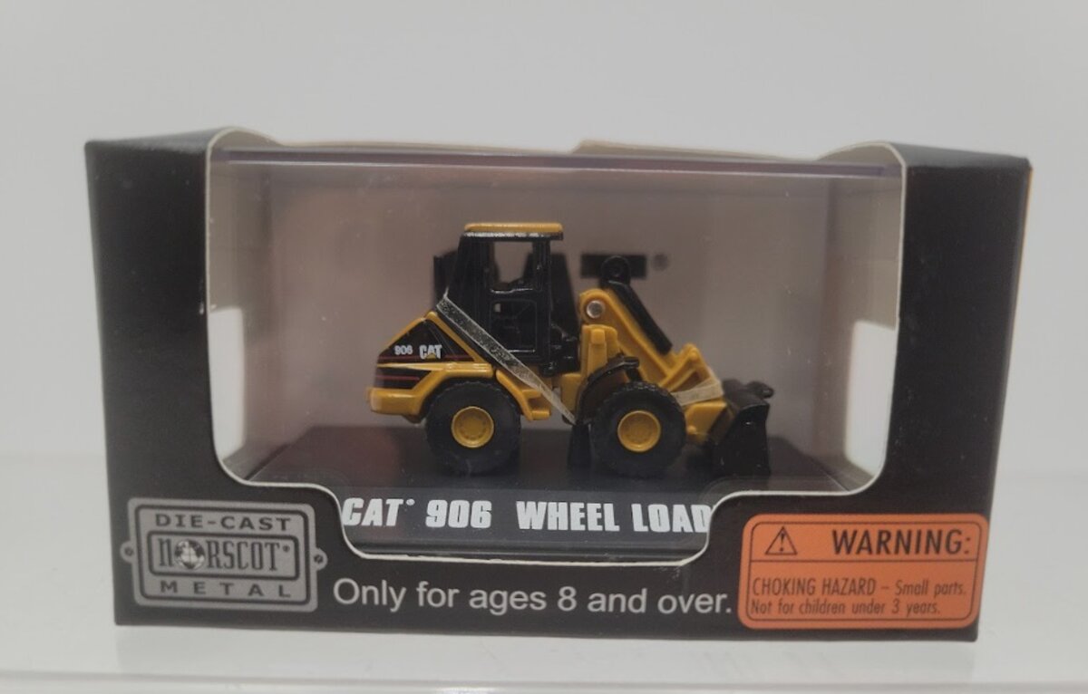 Norscot 55422 1:64 Scale Construction Mini's CAT 906 Yello/Black Wheel Loader