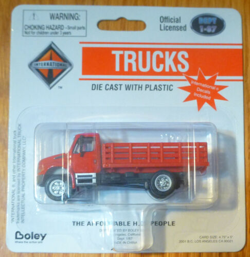 Boley 4123-11 1:87 Dept 1-87 Red Stakebed  International 2-Axle Truck