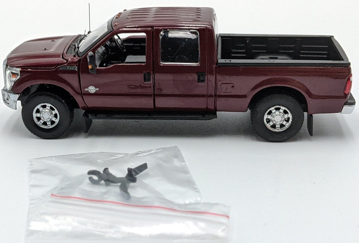 Sword 1200-R 1:50 Ford F250 XLT Pickup with Crew Cab & 6' Bed