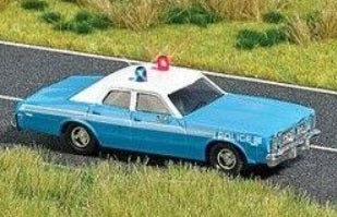Busch 5629 HO Police 1976 Dodge Monaco 4-Door Sedan w/Working Lights