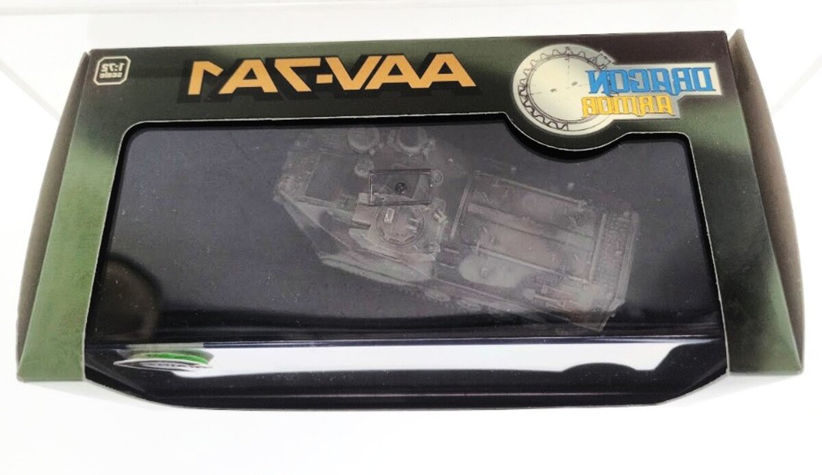 Dragon 60056 1:72 Scale Armor 1993 AAV - 7A1 Mogadishu '93 Military Tank
