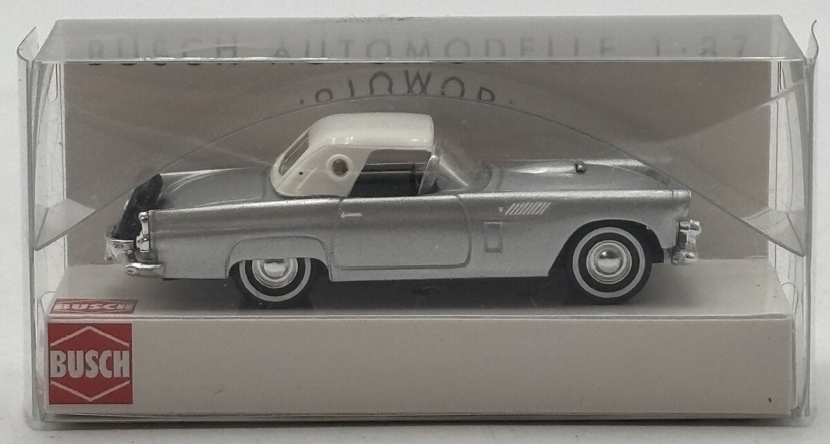 Busch 45200 1:87 Ford Thunderbird Metallic Silver