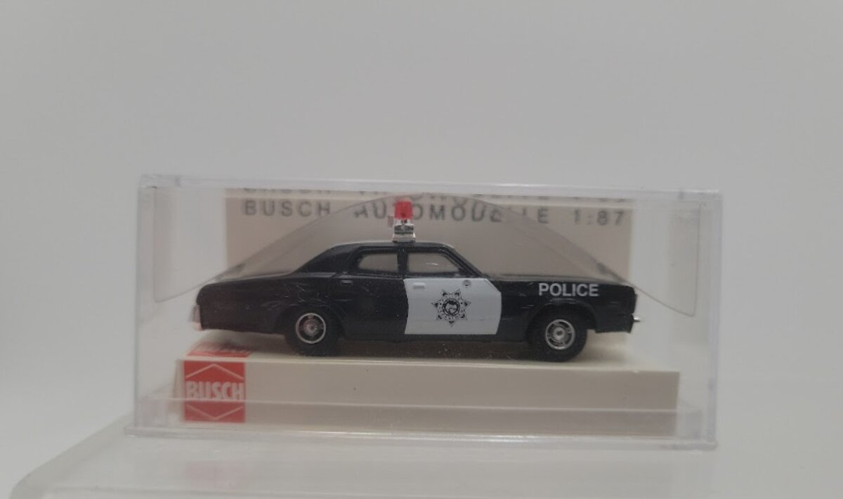Busch 46612 HO Scale Dodge Monaco US Police