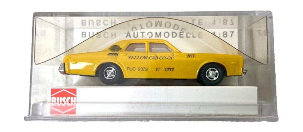 Busch 46606 HO  Yellow Cab Co-Op N Y Taxi Dodge Monaco Vehicle