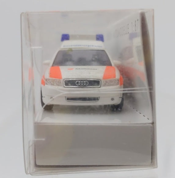 Busch 49263 HO 1:87 Scale Audi A4 Avant Einsatzfuhr Emergency Doctor Car