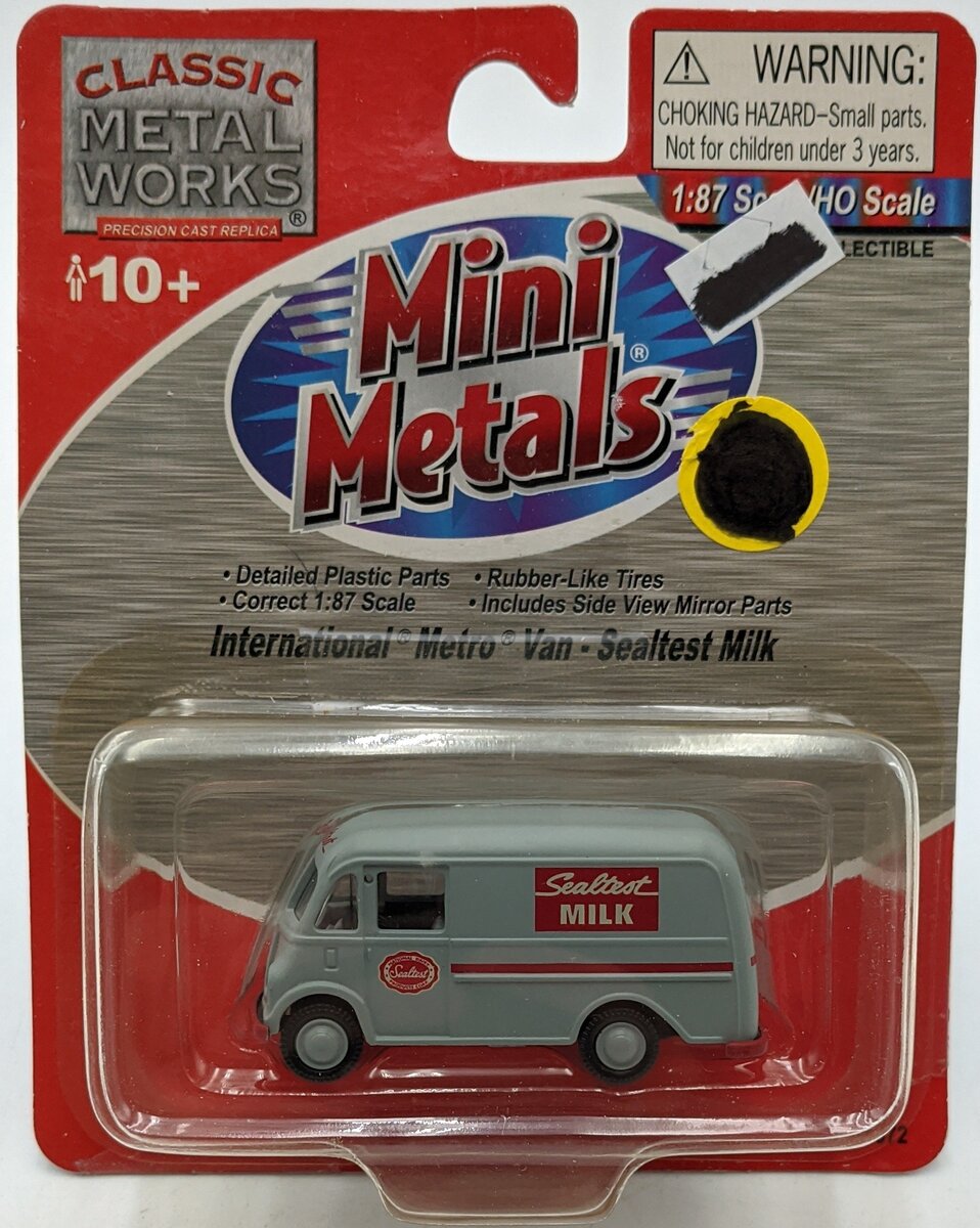 Classic Metal Works 30372 HO Mini Metals Sealtest Milk International Metro Van
