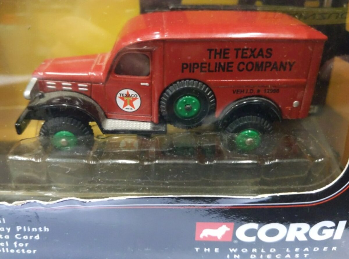 Corgi CS90006 Texaco Texas Pipeline Dodge 4 x 4 Die Cast Utility Truck