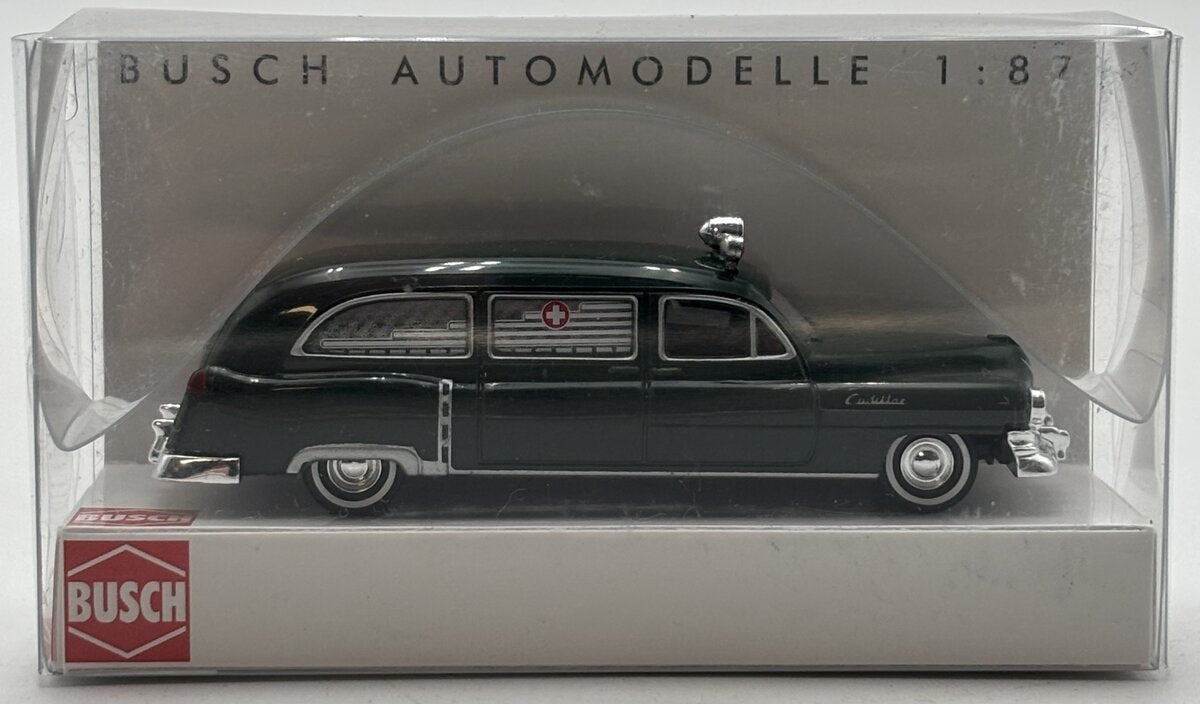 Busch 43461 HO Green 1952 Ambulance Cadillac Station Wagon